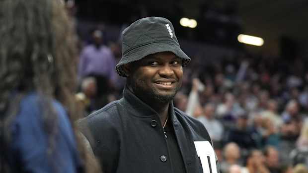 Zion Williamson wears Air Jordan 12 'Game Royal' at NBA Summer League.